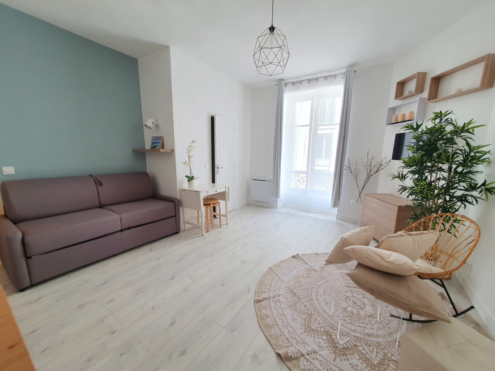 Image_2, Studio, Versailles, ref :1220