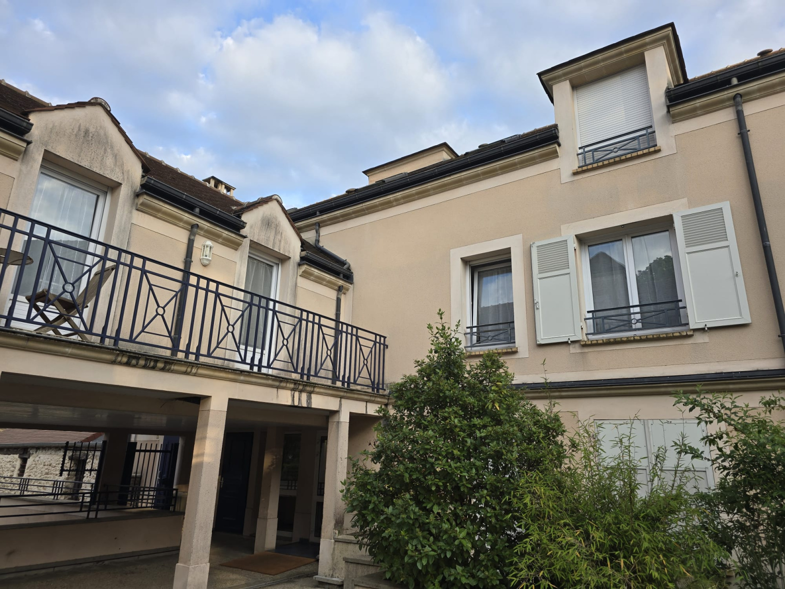 Image_1, Studio, Gif-sur-Yvette, ref :351